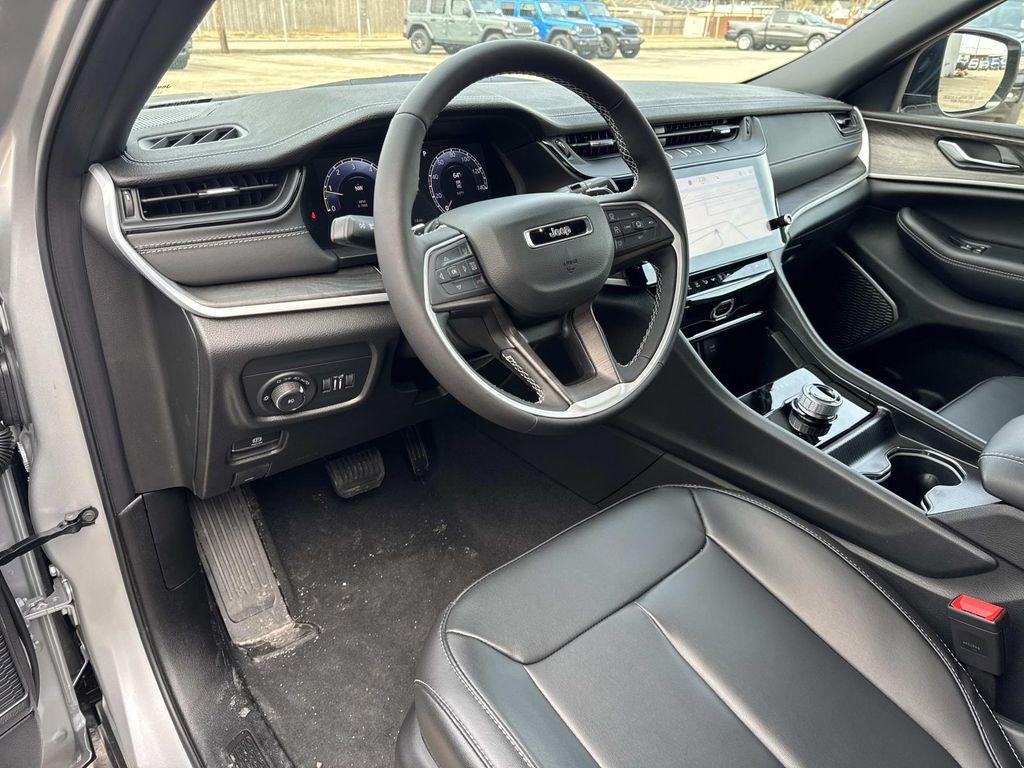 new 2026 Jeep Grand Cherokee car, priced at $46,080