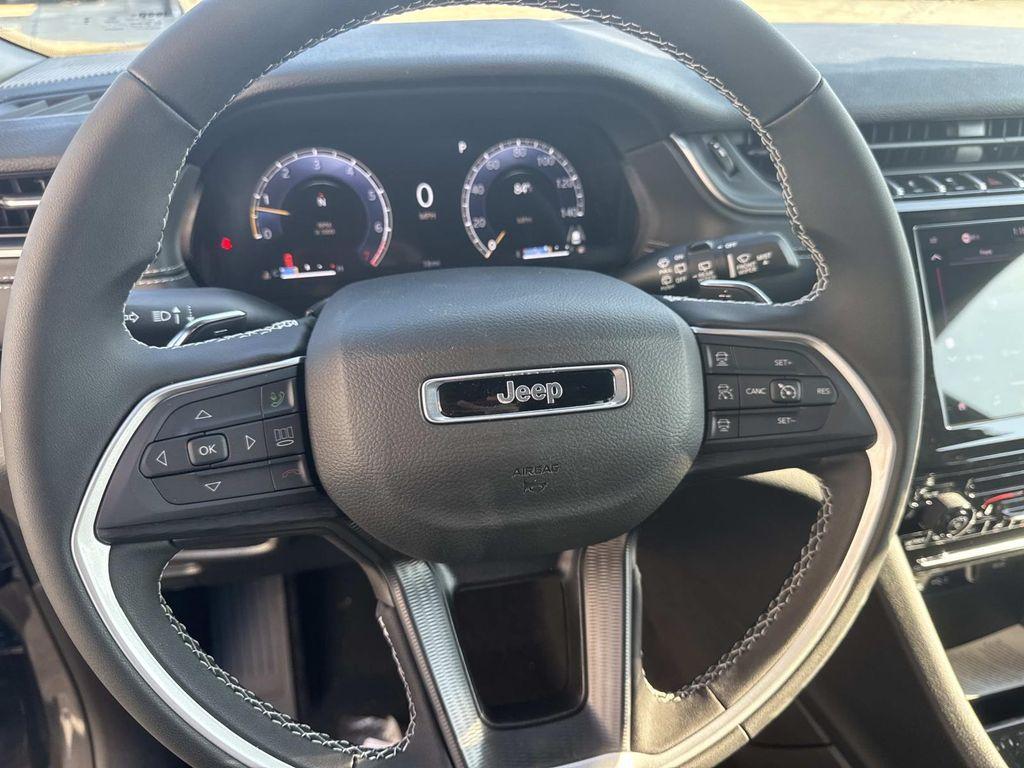 new 2025 Jeep Grand Cherokee L car, priced at $39,625