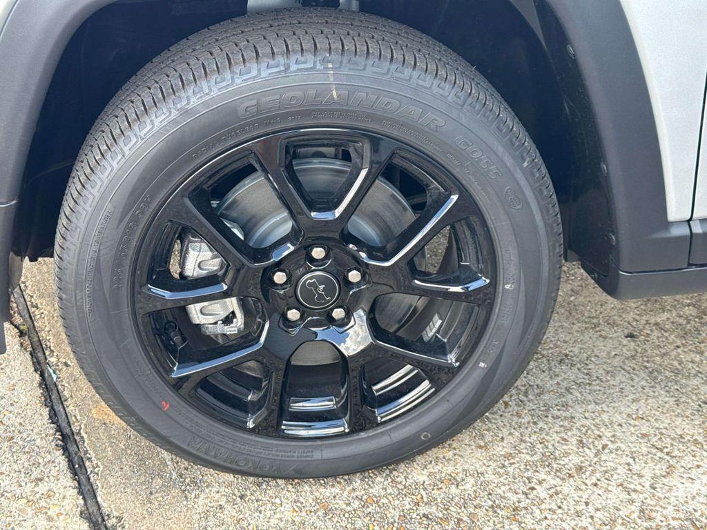 new 2026 Jeep Compass car, priced at $32,580