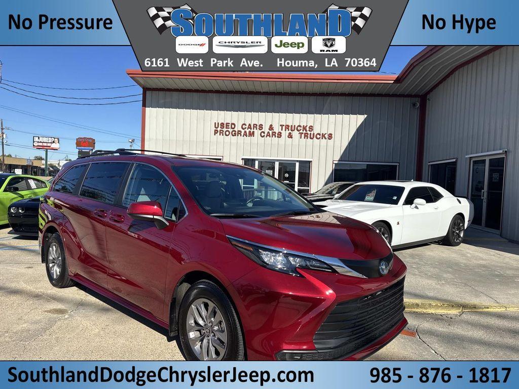 used 2025 Toyota Sienna car, priced at $42,997