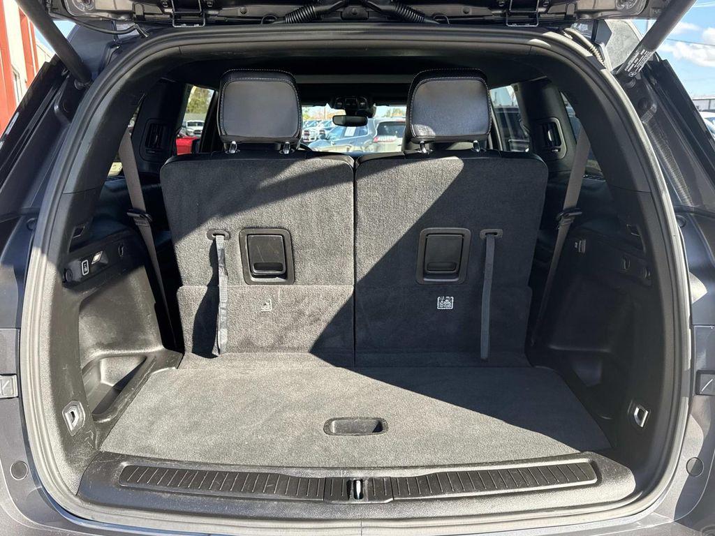 used 2024 Jeep Grand Cherokee L car, priced at $33,997