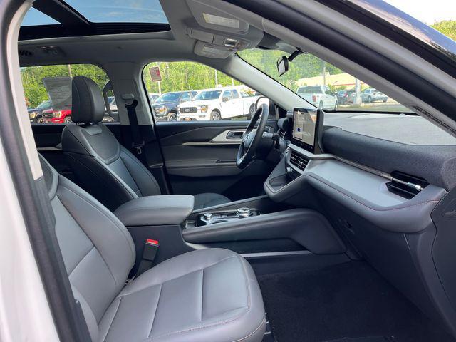 new 2025 Ford Explorer car, priced at $51,690