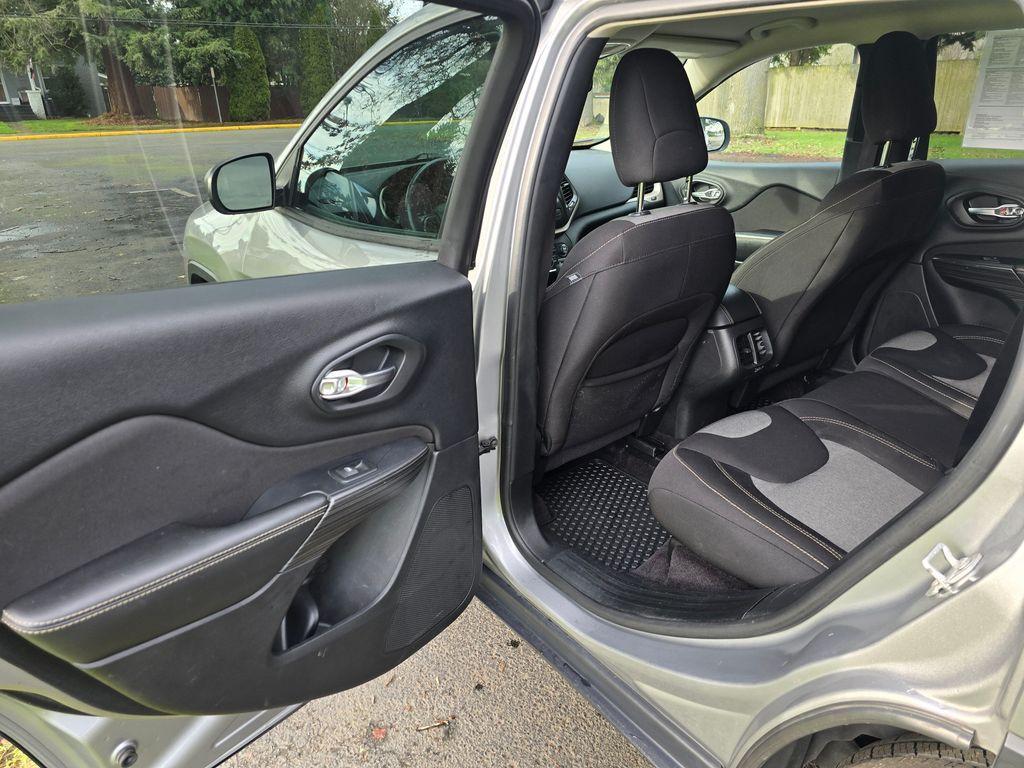 used 2017 Jeep Cherokee car, priced at $9,881