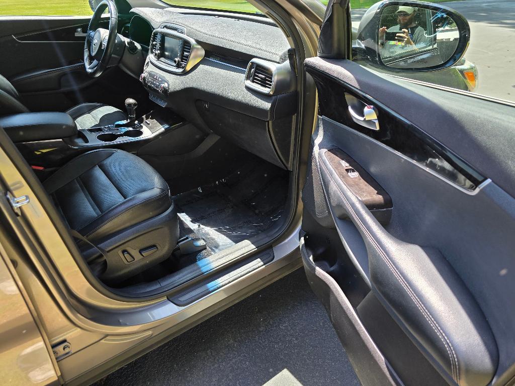 used 2018 Kia Sorento car, priced at $14,881
