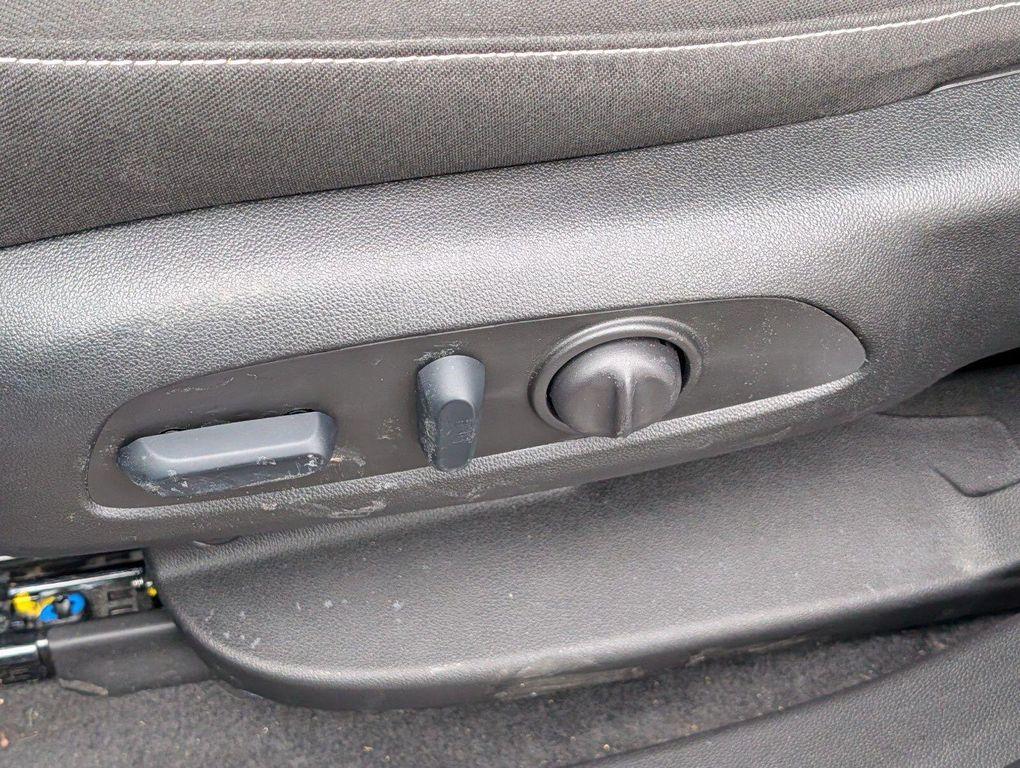 used 2024 Chevrolet Blazer car, priced at $25,999