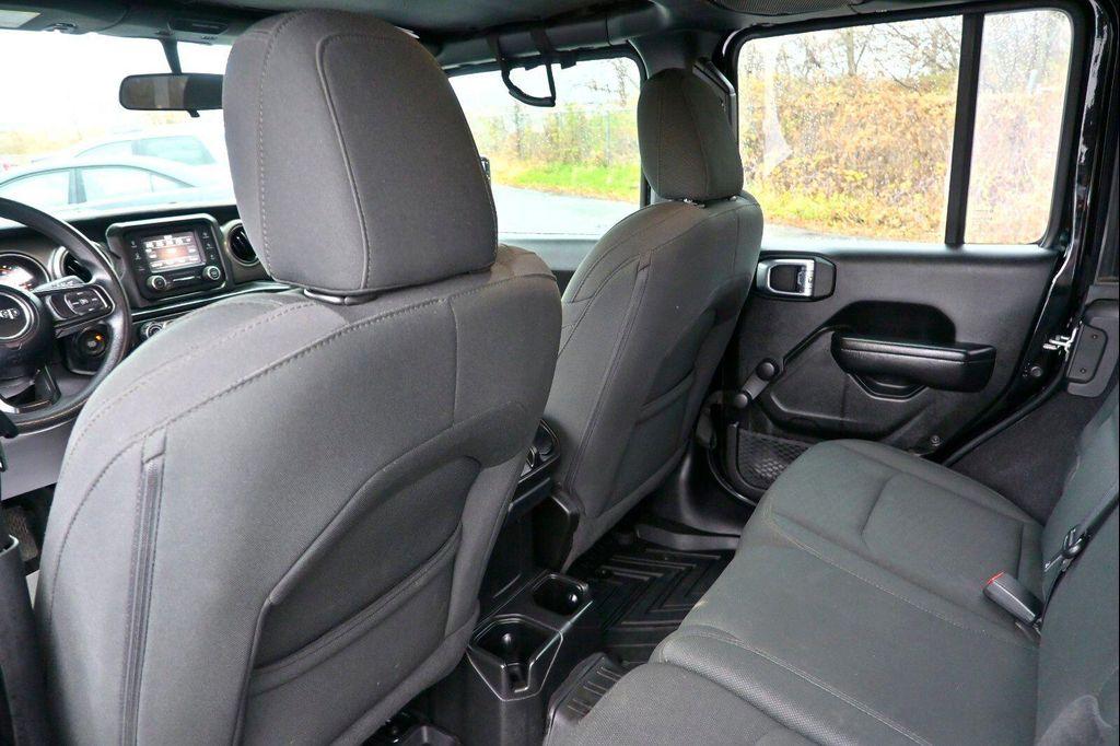 used 2021 Jeep Wrangler Unlimited car, priced at $25,687