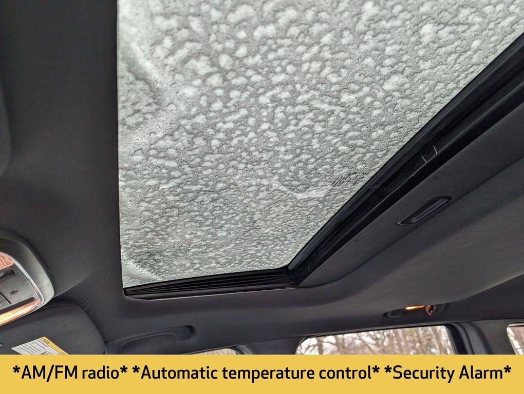 used 2015 Jeep Grand Cherokee car, priced at $13,141