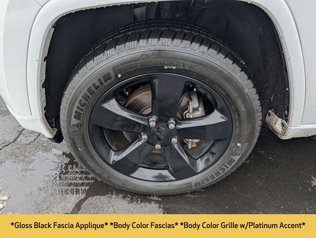 used 2015 Jeep Grand Cherokee car, priced at $13,141