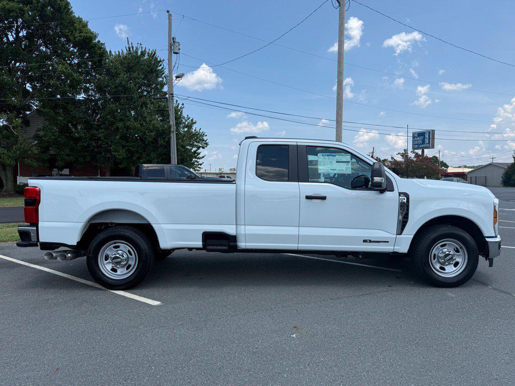 new 2025 Ford F-350 car, priced at $55,777
