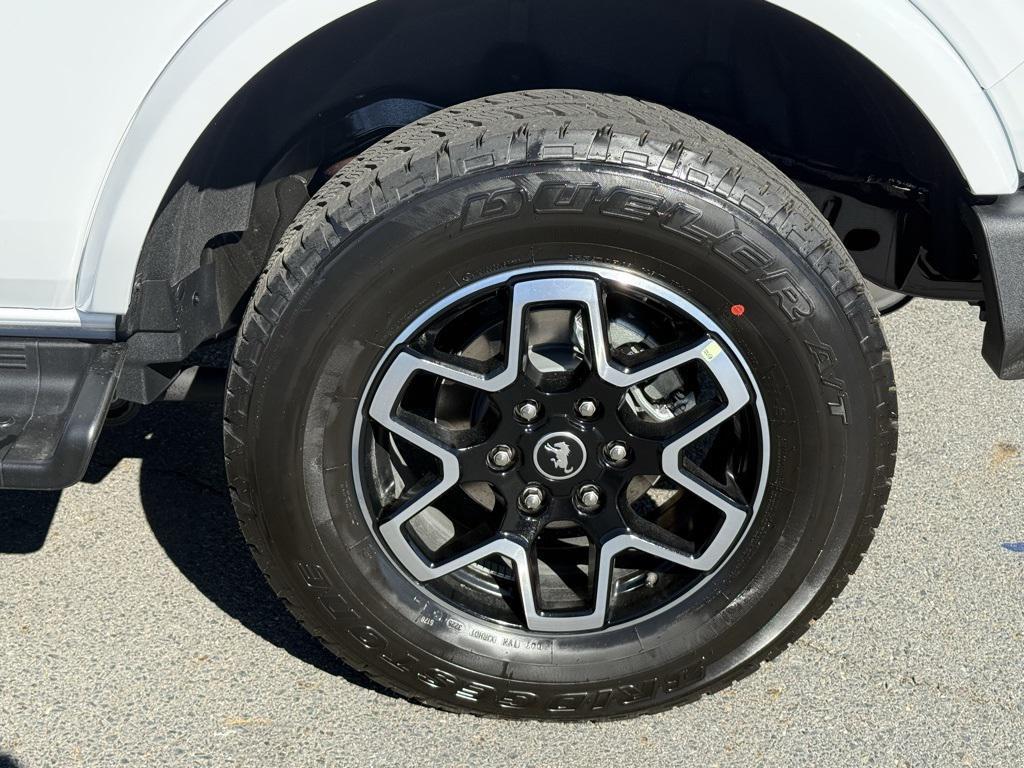new 2025 Ford Bronco car, priced at $52,277