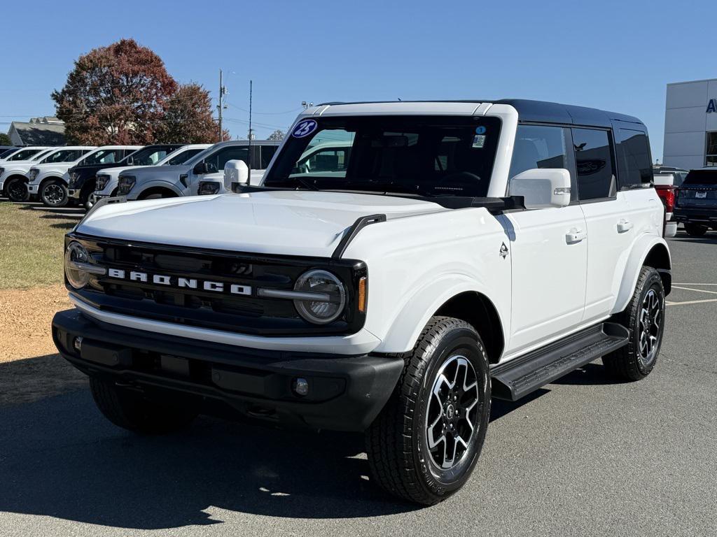 new 2025 Ford Bronco car, priced at $52,277