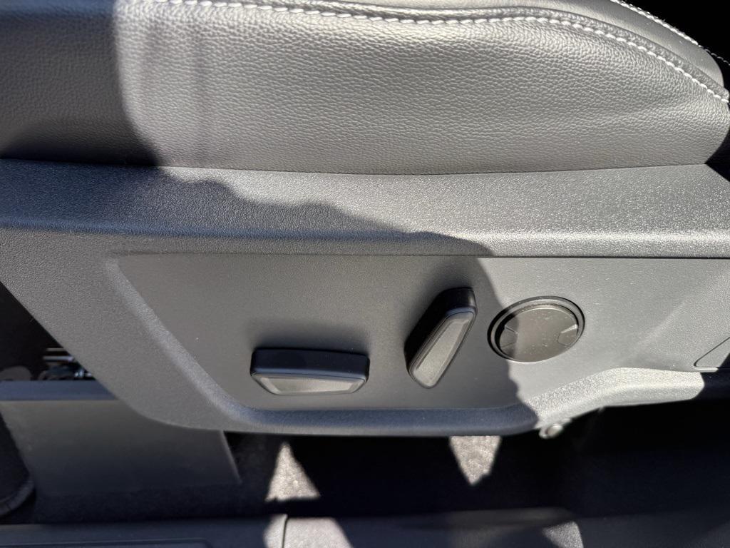 new 2025 Ford Bronco car, priced at $52,277