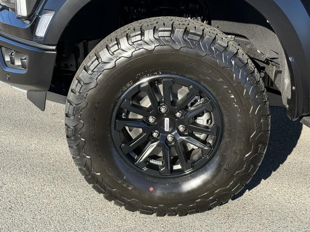 new 2025 Ford F-150 car, priced at $81,277