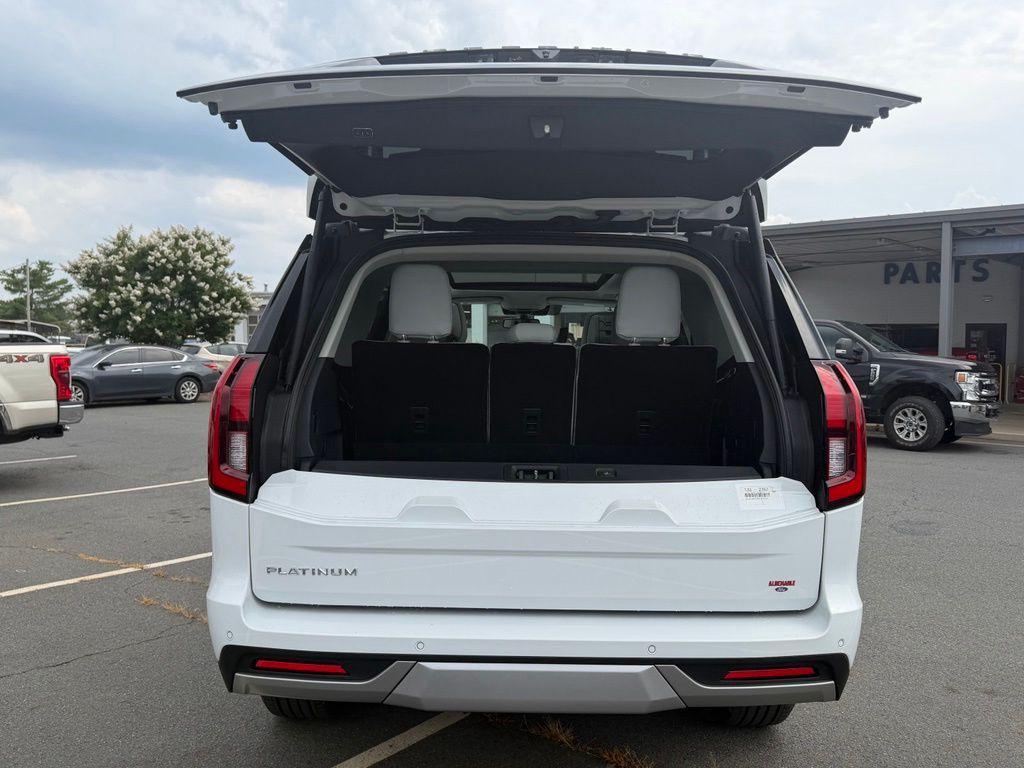 new 2026 Ford Expedition car, priced at $85,177
