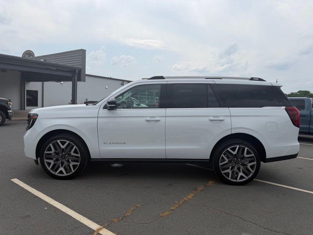 new 2026 Ford Expedition car, priced at $85,177