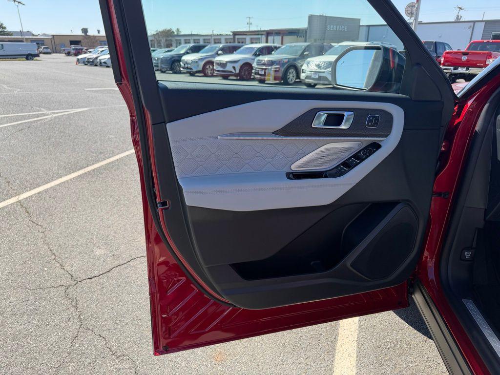 new 2026 Ford Explorer car, priced at $55,777