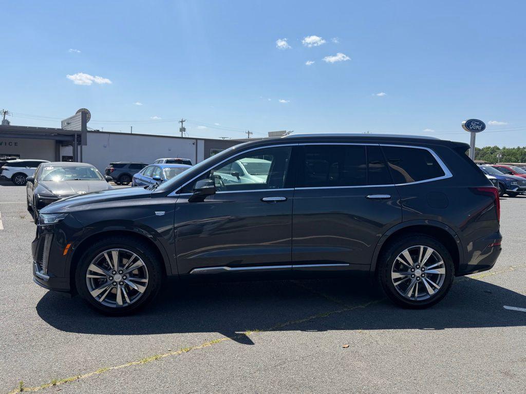 used 2022 Cadillac XT6 car, priced at $22,777