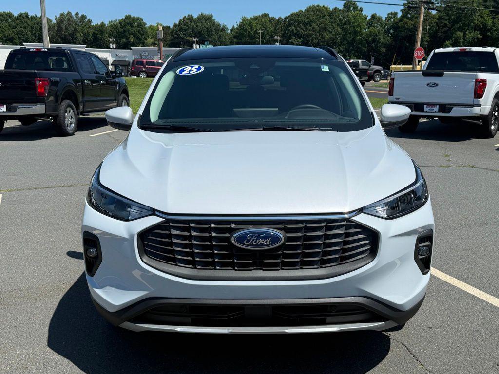 new 2025 Ford Escape PHEV car