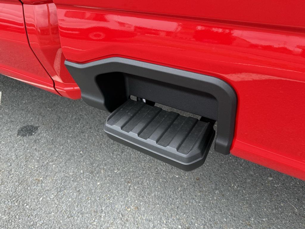 new 2025 Ford F-250 car, priced at $58,277