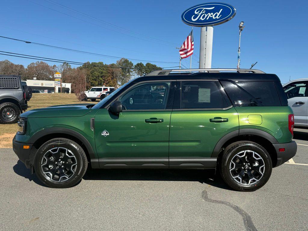 new 2025 Ford Bronco Sport car, priced at $37,277