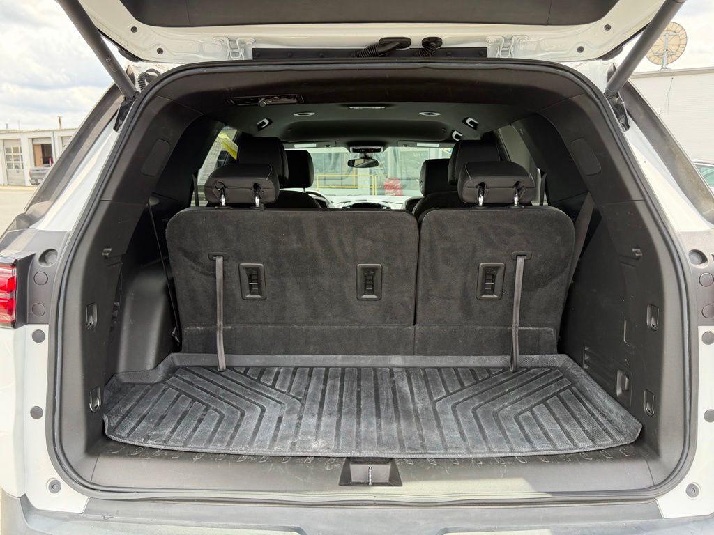 used 2022 Chevrolet Traverse car, priced at $22,777