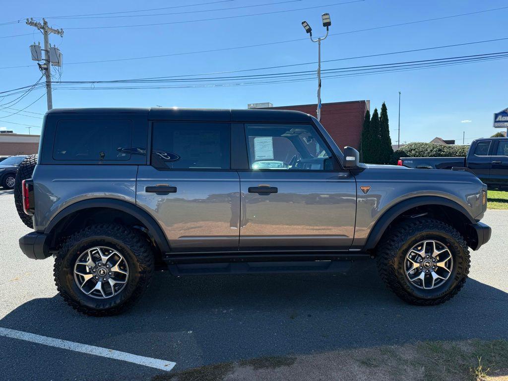 new 2025 Ford Bronco car