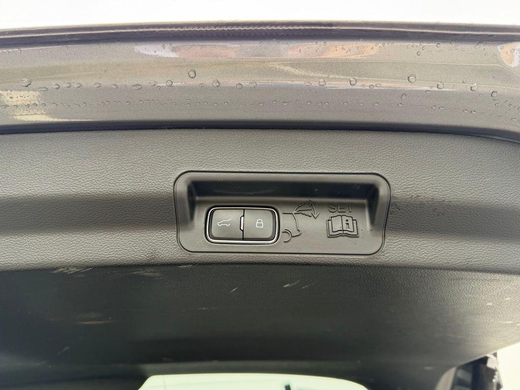 used 2023 Ford Explorer car, priced at $31,277