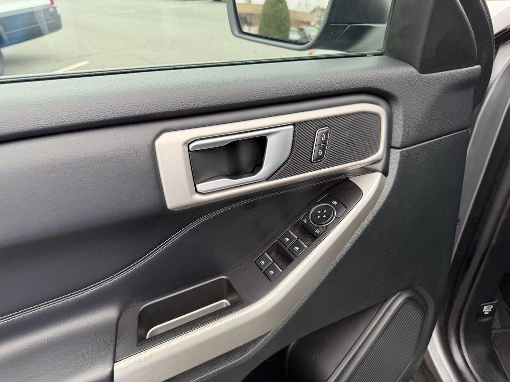 used 2023 Ford Explorer car, priced at $31,277