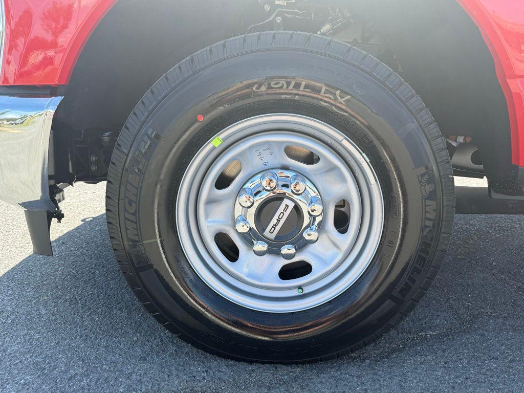 new 2025 Ford F-250 car, priced at $55,777