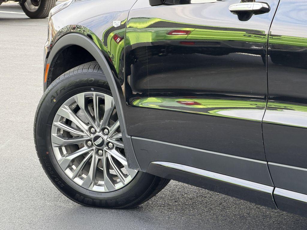 used 2025 Cadillac XT4 car, priced at $35,482