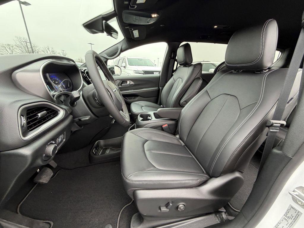 new 2026 Chrysler Voyager car, priced at $43,115