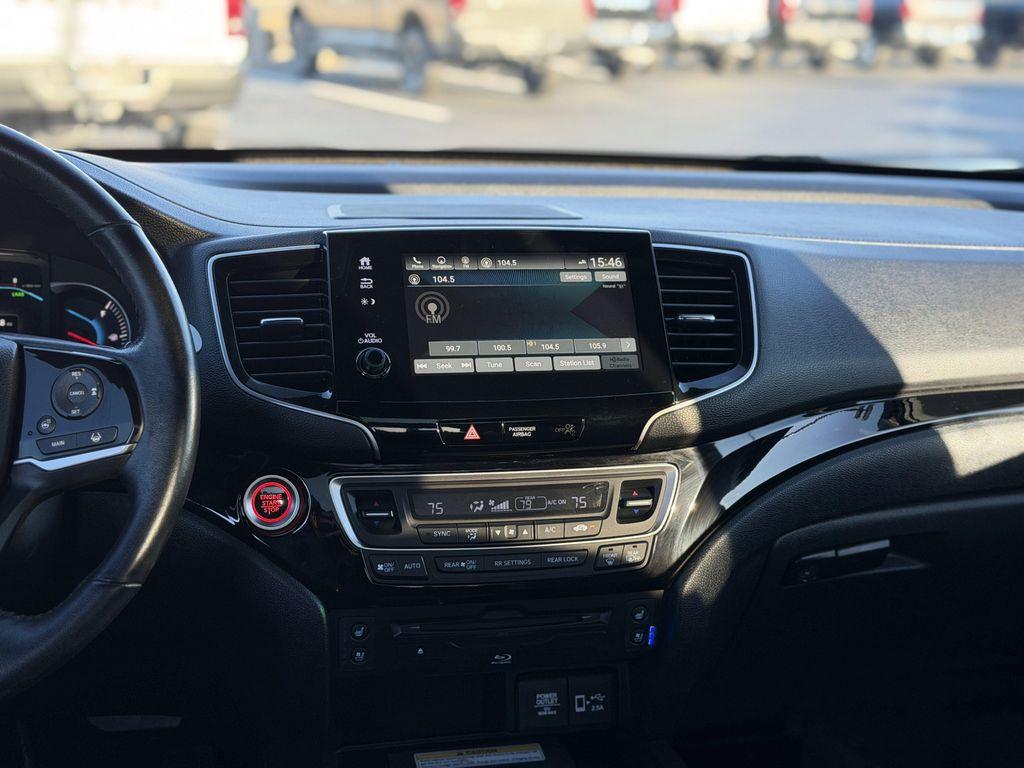 used 2022 Honda Pilot car, priced at $34,950