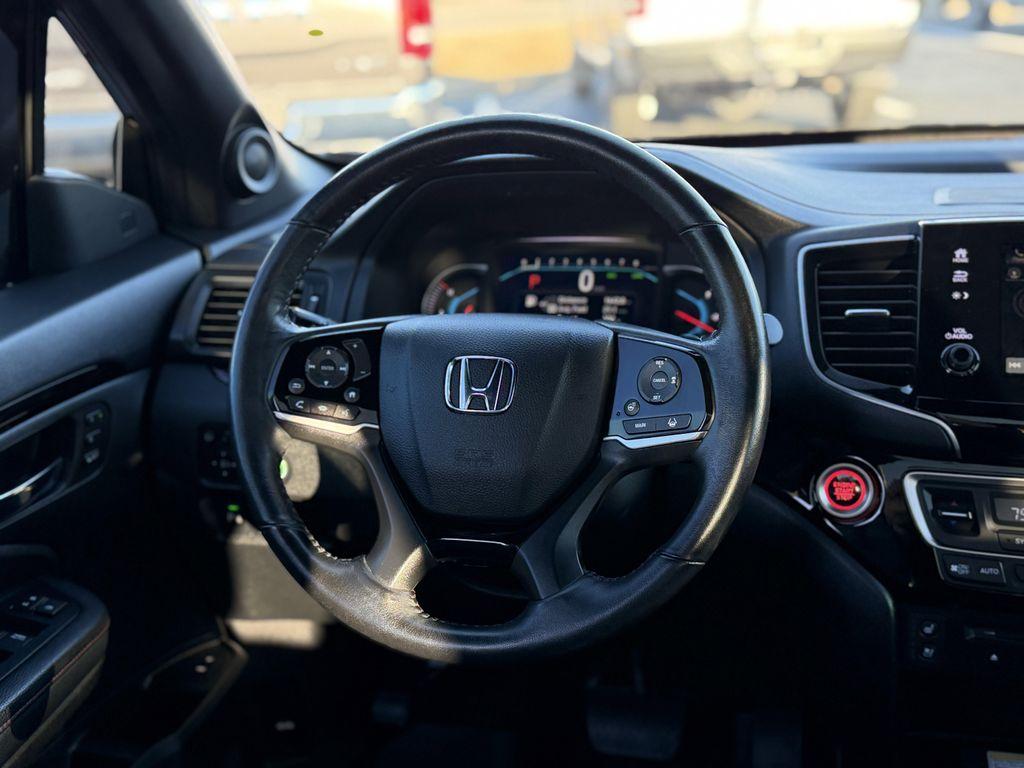 used 2022 Honda Pilot car, priced at $34,950