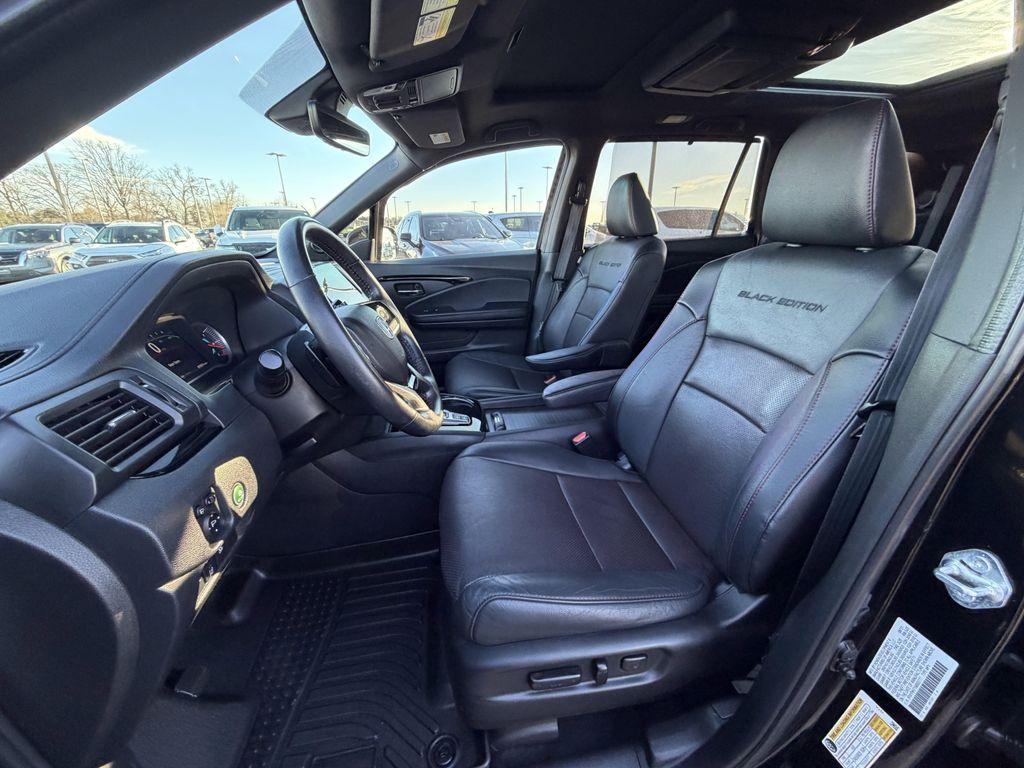 used 2022 Honda Pilot car, priced at $34,950