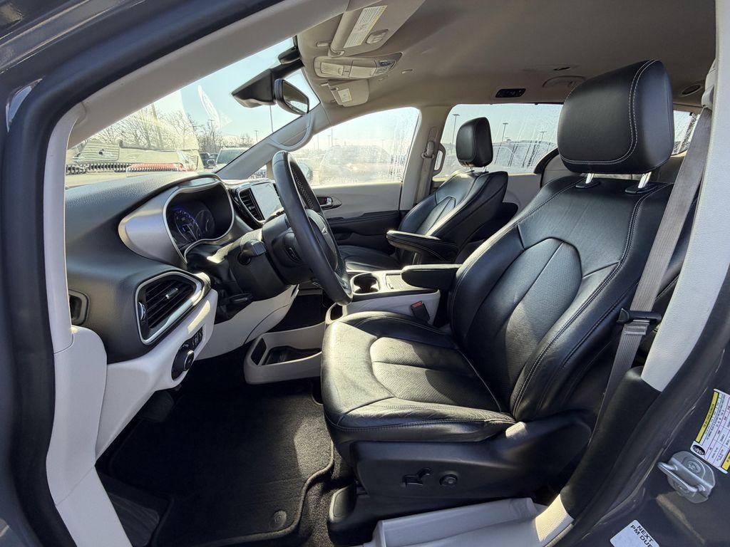used 2022 Chrysler Pacifica car, priced at $23,311