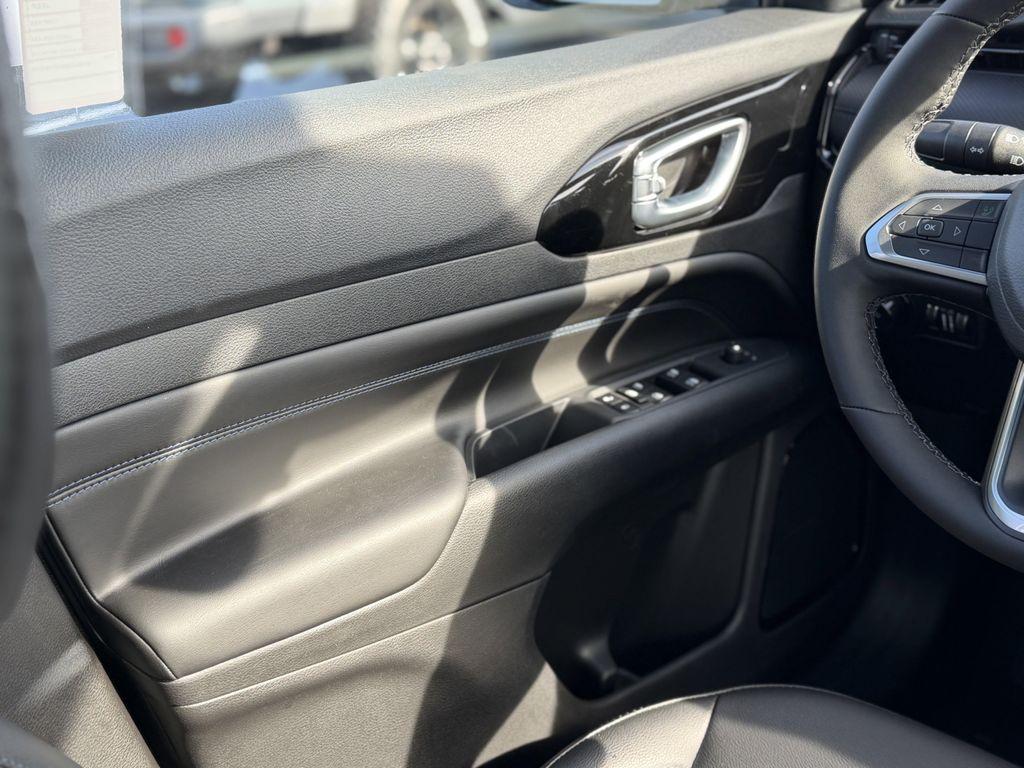 new 2026 Jeep Compass car, priced at $31,650