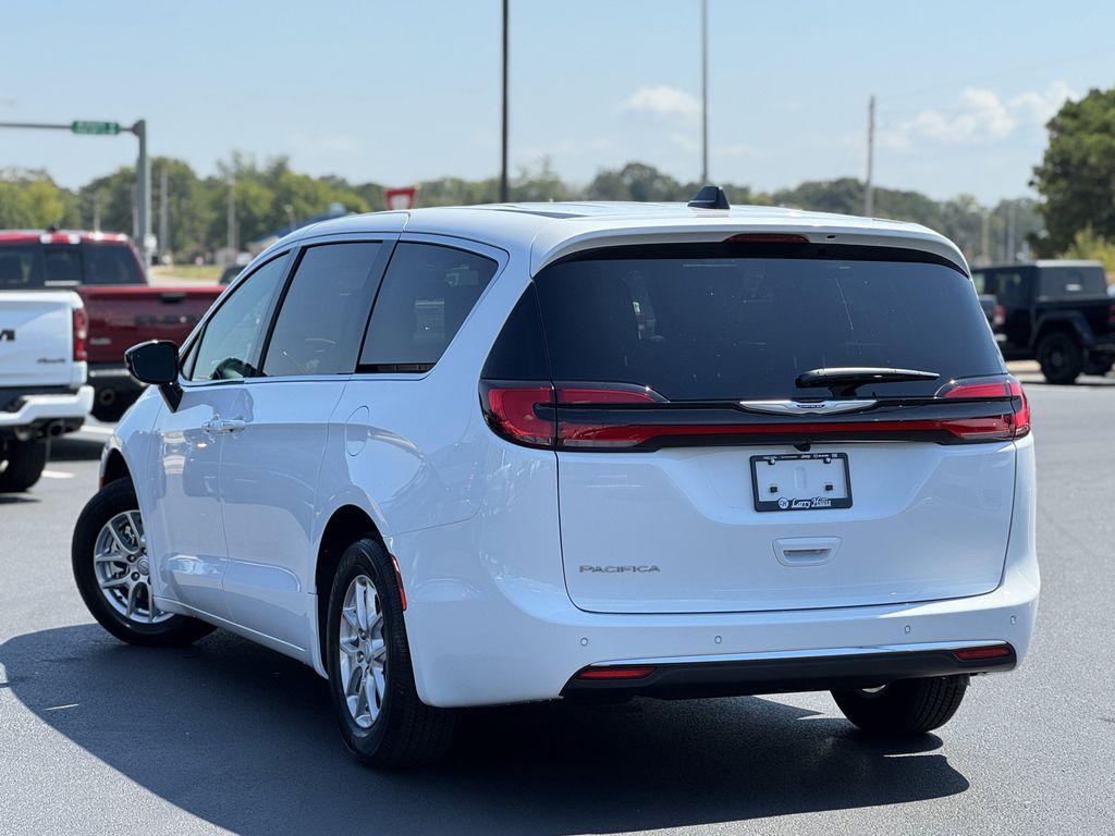 new 2026 Chrysler Pacifica car, priced at $41,580
