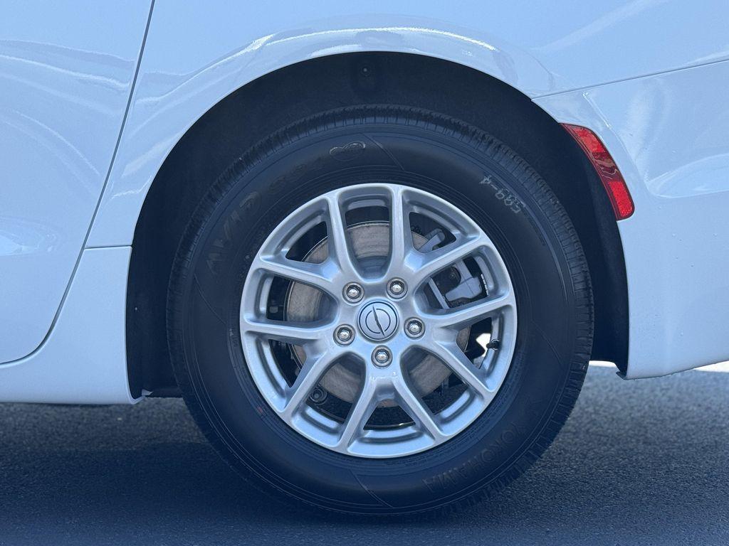 new 2026 Chrysler Pacifica car, priced at $41,580