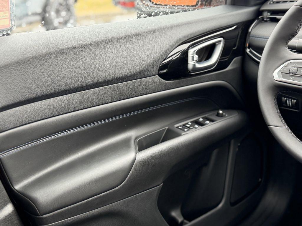 new 2026 Jeep Compass car, priced at $31,650