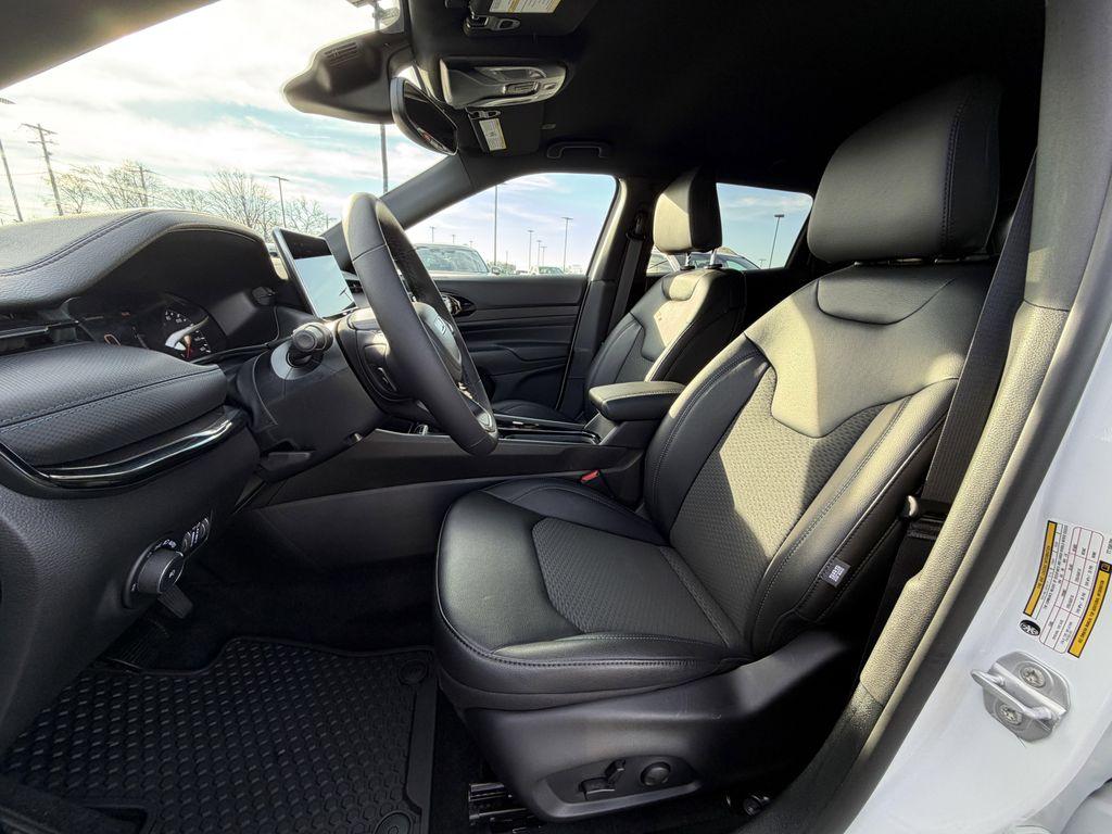 new 2026 Jeep Compass car, priced at $32,505