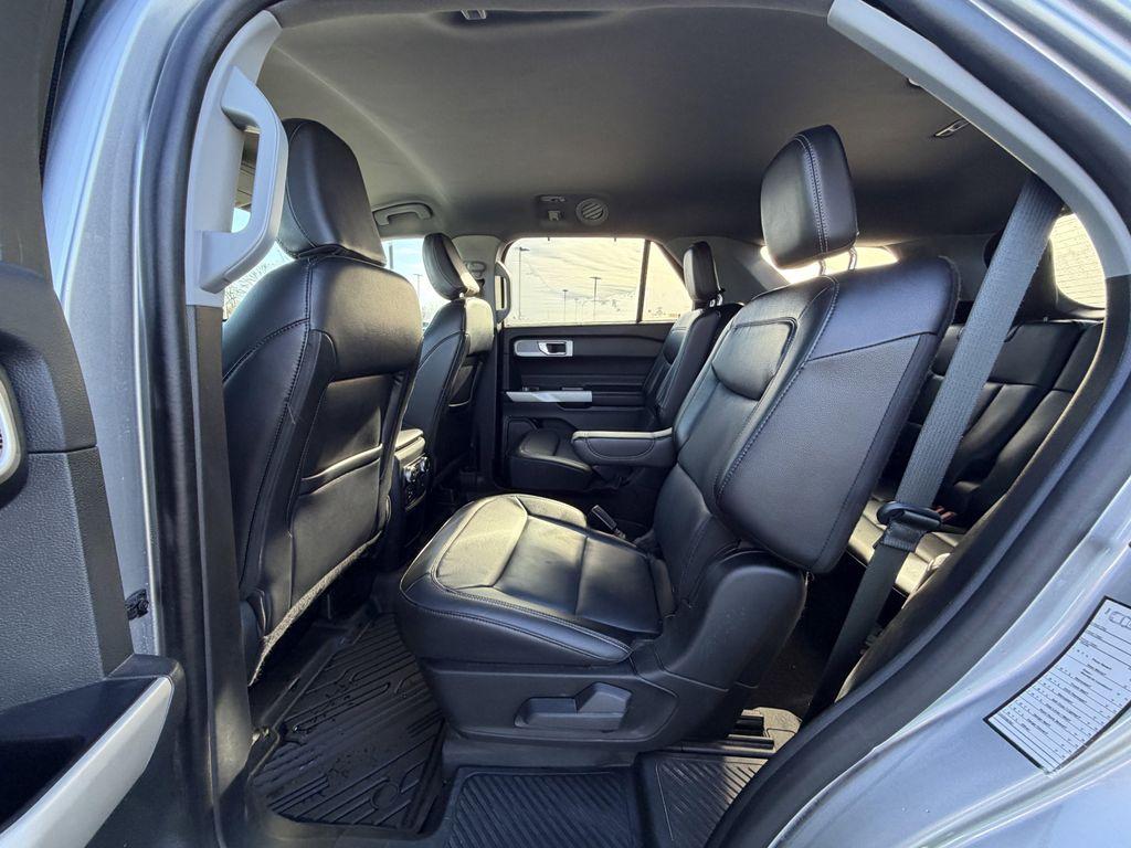 used 2021 Ford Explorer car