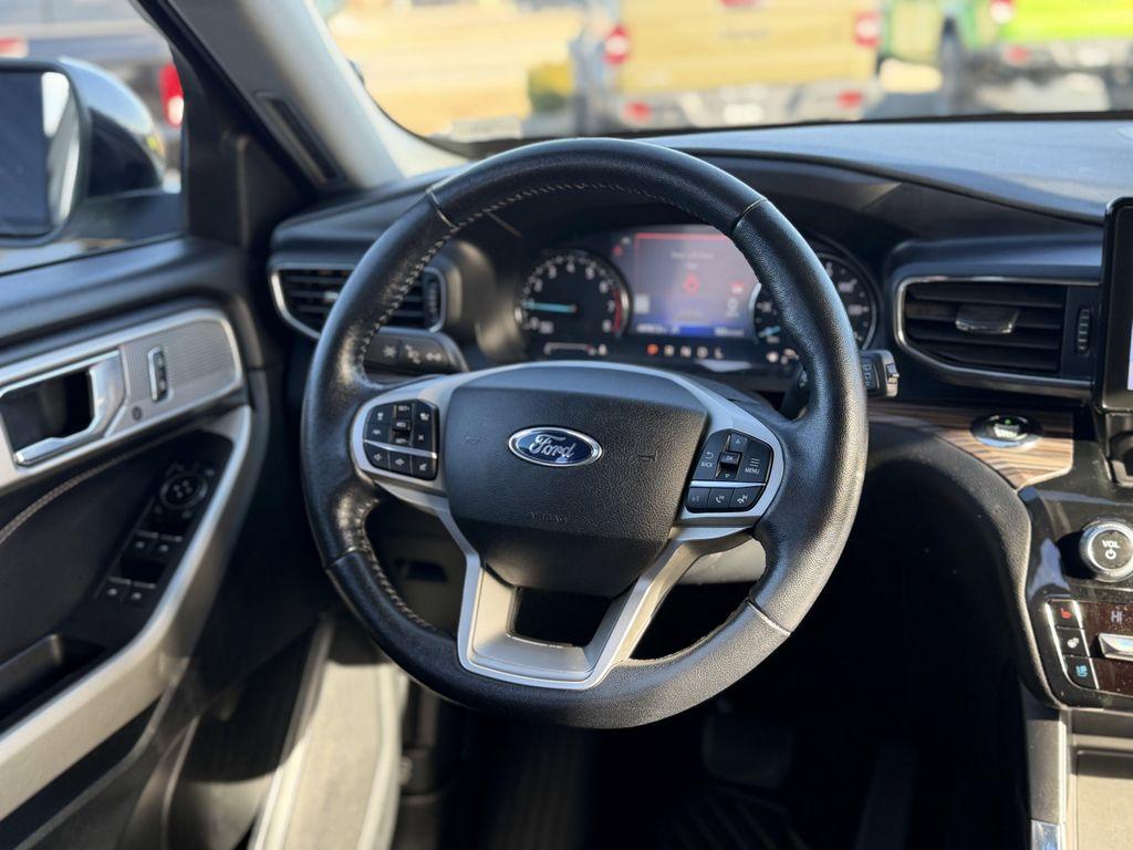 used 2021 Ford Explorer car