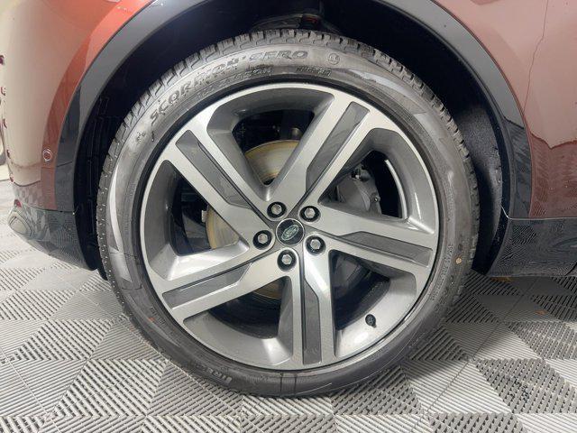 new 2026 Land Rover Discovery car, priced at $76,722