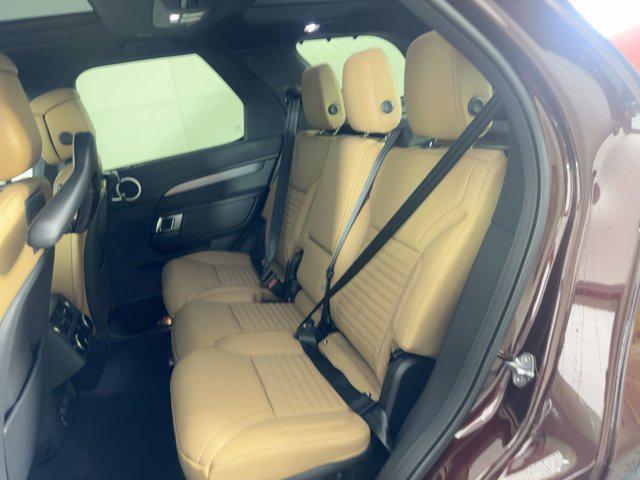 new 2026 Land Rover Discovery car, priced at $76,722