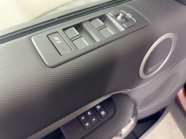 new 2026 Land Rover Discovery car, priced at $76,722