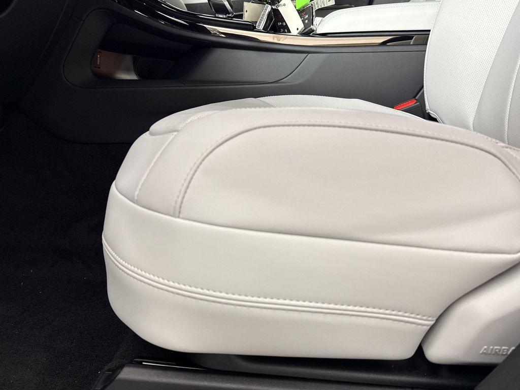 new 2026 Land Rover Range Rover Sport car, priced at $93,134