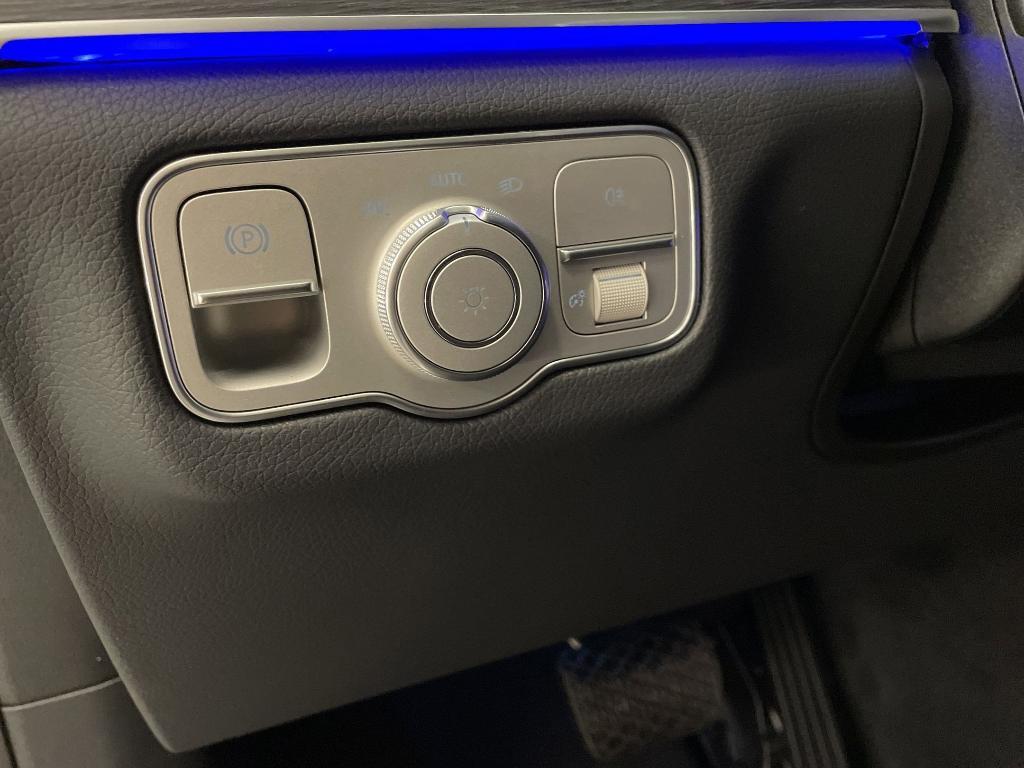 new 2026 Mercedes-Benz GLE 450 car, priced at $77,310