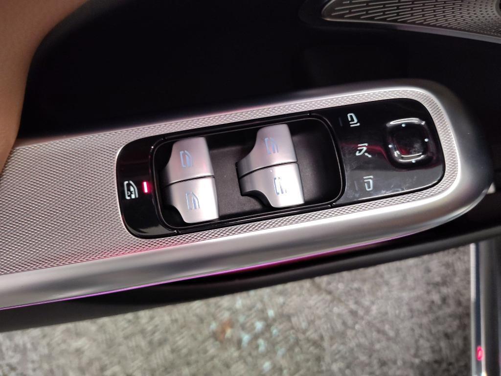 used 2024 Mercedes-Benz E-Class car, priced at $48,998