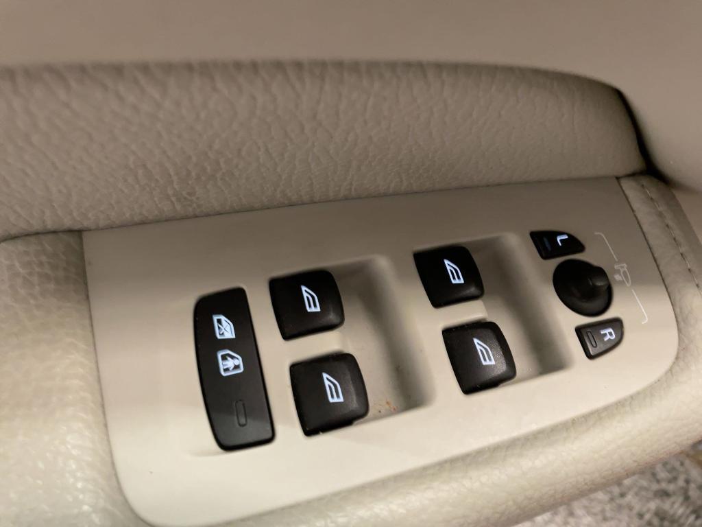 used 2018 Volvo XC60 car, priced at $15,997