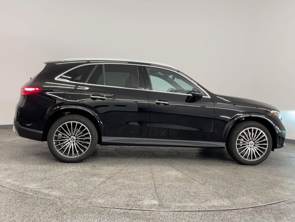 new 2026 Mercedes-Benz GLC 300 car, priced at $60,595